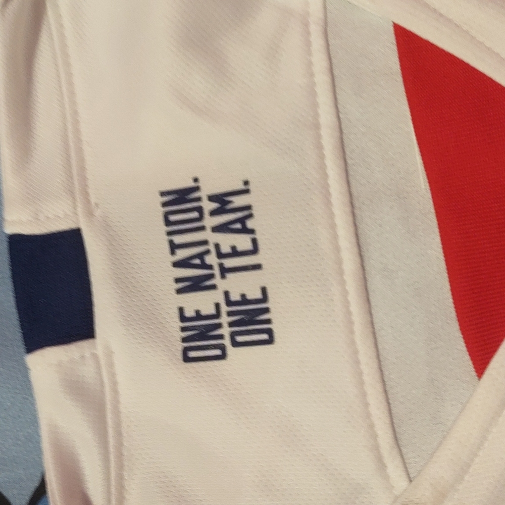 Nike - Picture 5 of 7